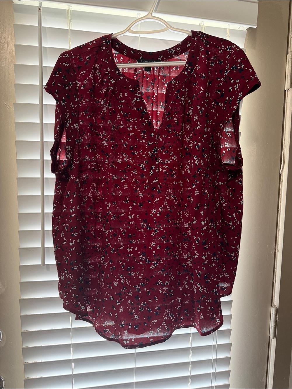 41 Hawthorn Burgundy Floral Split-Neck Blouse